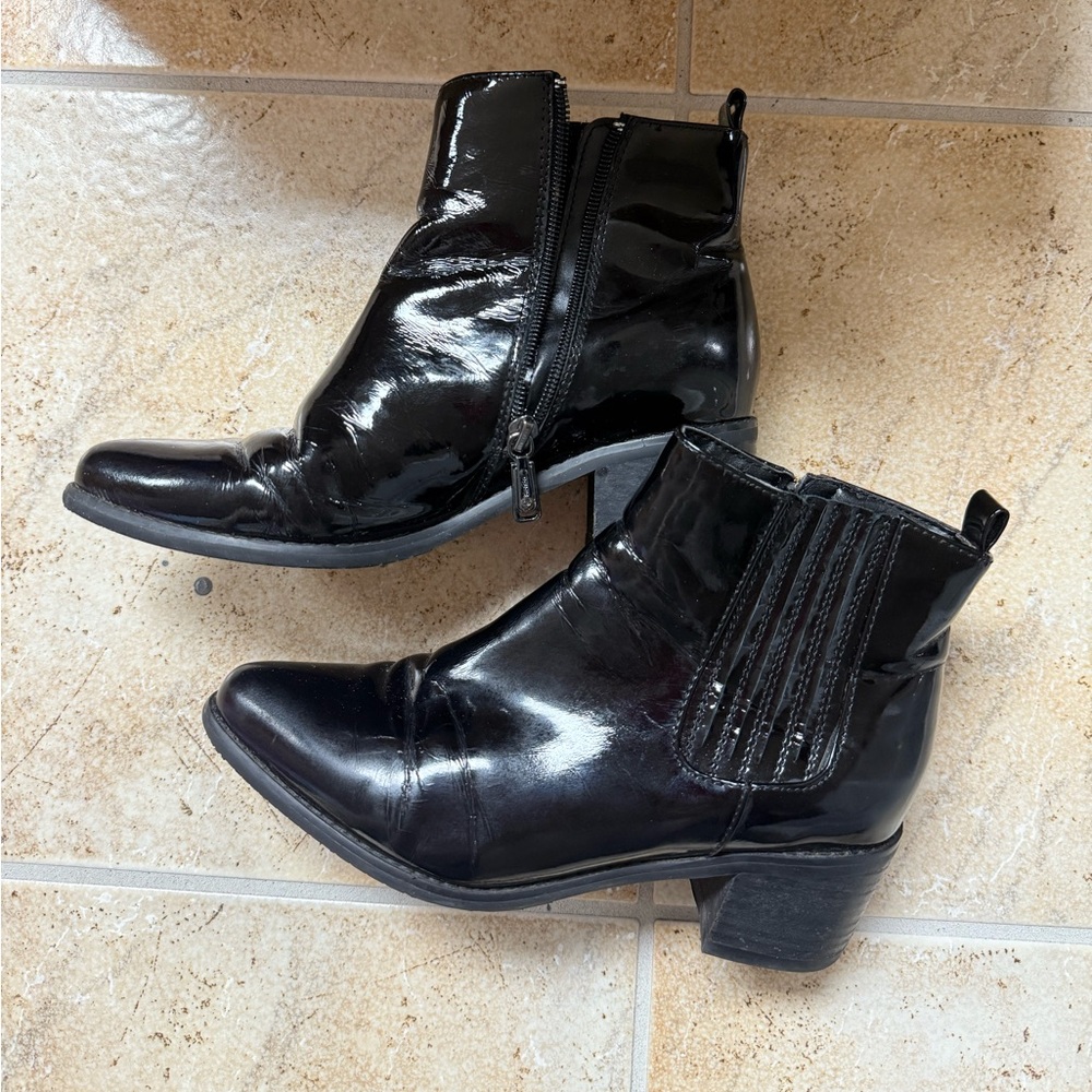 Blondo Black Patent Ankle Booties Waterproof rain boots